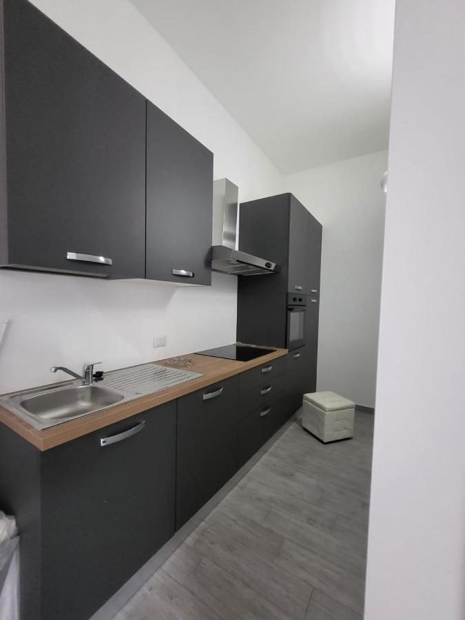 Apartamento Bilocale Liberty Viggiù Exterior foto